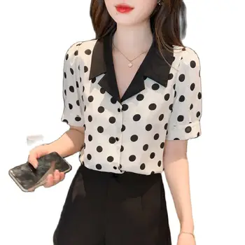 женская шифоновая рубашка в горошек с коротким рукавом и V-образным вырезом